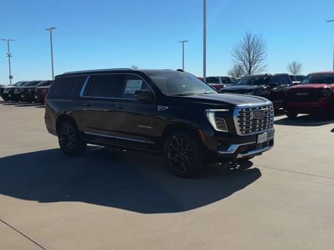 New 2026 GMC Yukon XL Denali w/ Sun & Power Step Package image 2