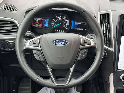 Used 2022 Ford Edge SEL w/ Convenience Package image 14