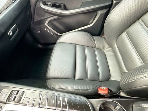 Used 2021 Porsche Macan GTS image 18