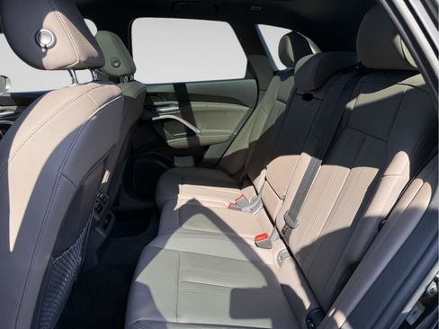 New 2025 Audi Q5 Premium image 20