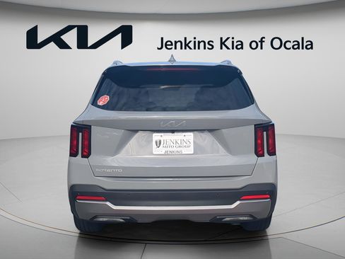 New 2026 Kia Sorento EX w/ EX Premium Package FWD image 4
