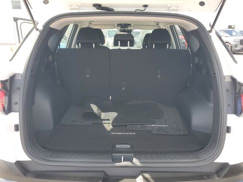 Used 2025 Hyundai Tucson SE image 12