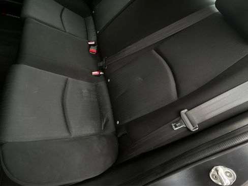 Used 2014 MAZDA MAZDA3 i Sport image 22