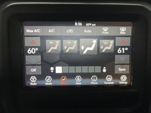 Used 2020 Jeep Wrangler Unlimited Sahara image 28