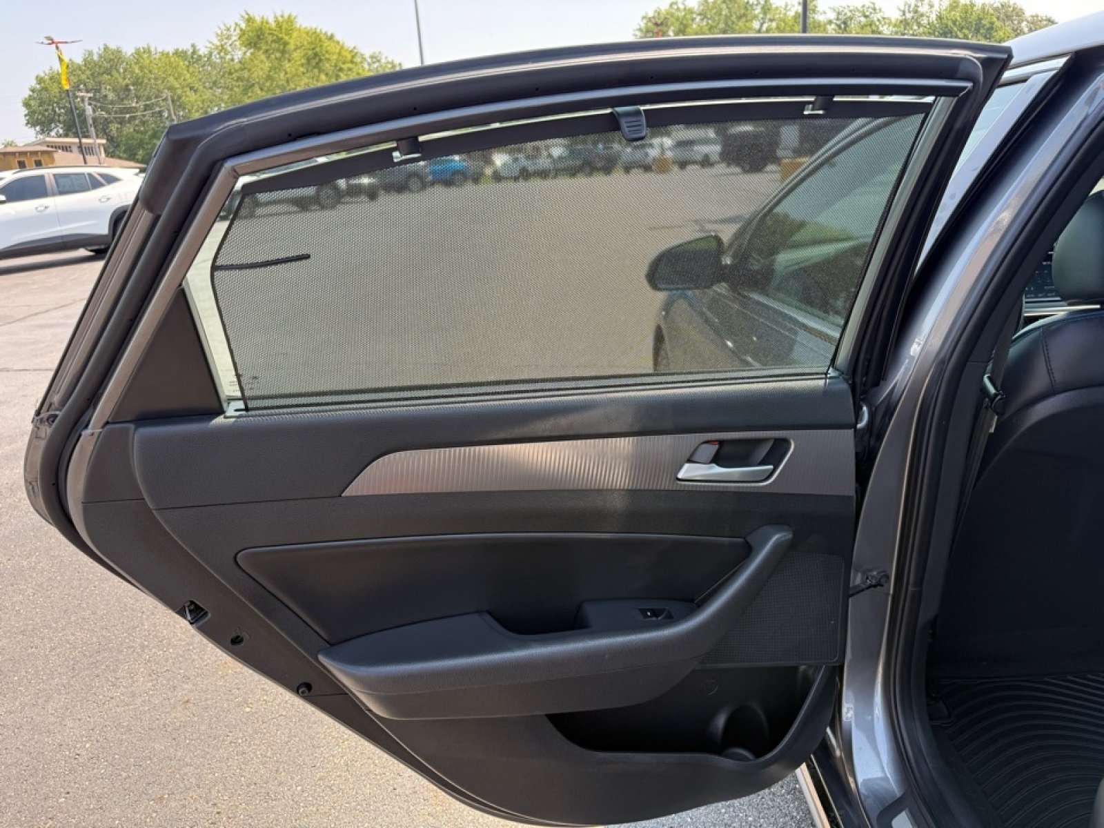 Used 2018 Hyundai Sonata Limited FWD image 34