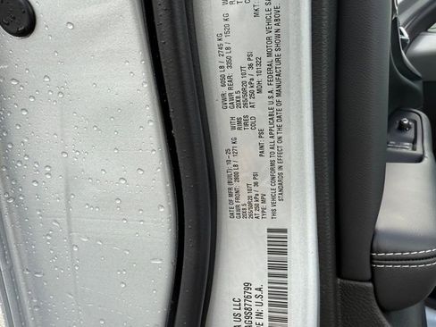 New 2025 Jeep Grand Cherokee Altitude image 30