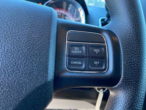 Used 2019 Dodge Grand Caravan SE image 14