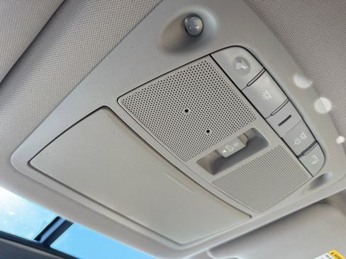 Used 2017 Nissan Altima 2.5 SV w/ Convenience Package image 15