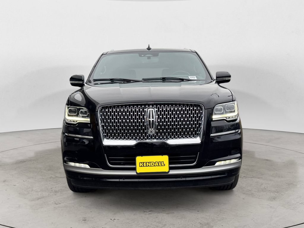 Used 2024 Lincoln Navigator Reserve AWD/4WD image 8
