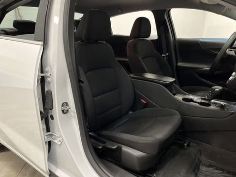 Used 2024 Chevrolet Malibu LT image 27