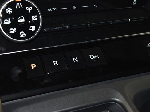 New 2025 Nissan Armada SL w/ Captain's Chari Seat Package image 13