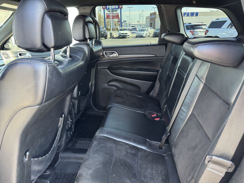 Used 2017 Jeep Grand Cherokee Altitude image 33