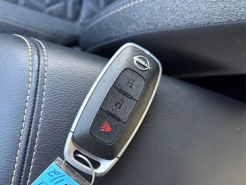 Used 2025 Nissan Kicks SV image 36