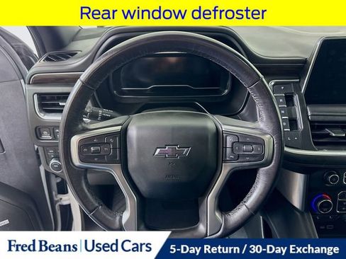 Used 2022 Chevrolet Suburban Z71 image 14