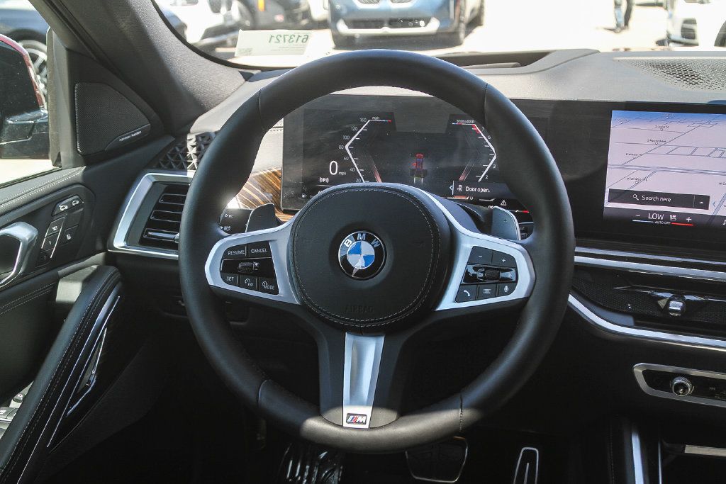 Used 2026 BMW X6 xDrive40i AWD/4WD image 11