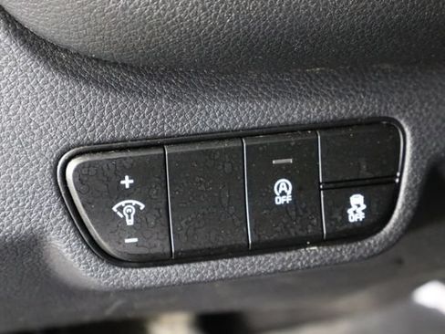 Used 2024 Kia Seltos EX FWD image 22