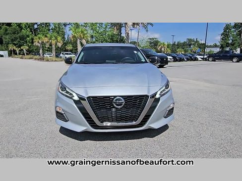 Used 2021 Nissan Altima 2.5 SR w/ SR Premium Package FWD image 19