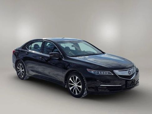 Used 2017 Acura TLX FWD image 3