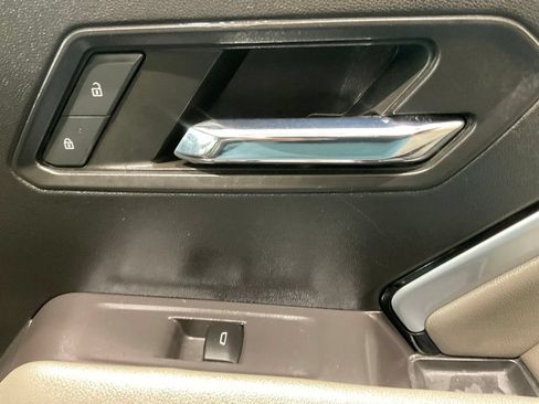 Used 2023 Chevrolet Colorado ZR2 w/ ZR2 Convenience Package III AWD/4WD image 14