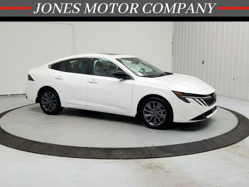 New 2026 Nissan Sentra SL w/ Floor Mat Package FWD image 1