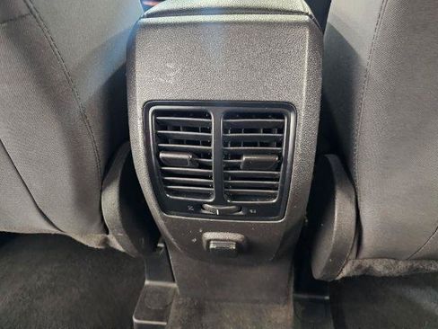 Used 2018 Ford Escape SE w/ Ford Safe & Smart Package FWD image 33