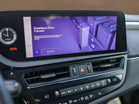 Used 2023 Lexus ES 350 F Sport w/ Accessory Package (Z2) FWD image 15