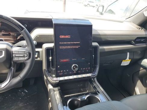New 2026 GMC Yukon AT4 AWD/4WD image 14