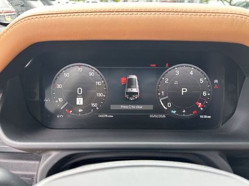 Used 2024 Land Rover Defender 130 X-Dynamic SE AWD/4WD image 20