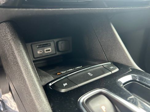 Used 2023 Chevrolet Bolt EUV LT w/ Convenience Package FWD image 23