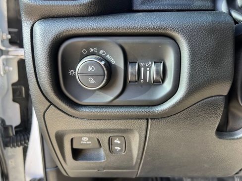 Used 2023 RAM 1500 Laramie AWD/4WD image 10