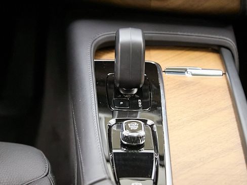 Certified 2023 Volvo XC90 B5 Plus w/ Protection Package Premier image 35