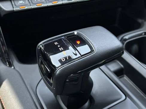 Used 2022 GMC Sierra 1500 AT4 w/ AT4 Premium Package AWD/4WD image 44