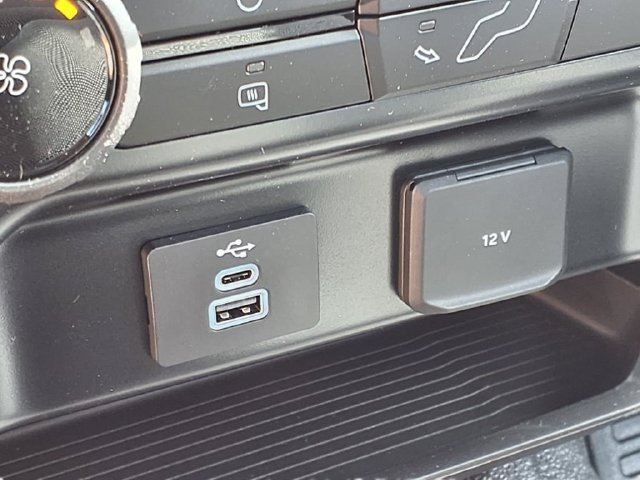 New 2025 Ford F250 XL w/ 360-Degree Camera Package RWD image 14