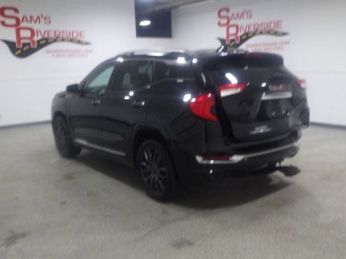 Used 2024 GMC Terrain Denali w/ Black Diamond Edition AWD/4WD image 2