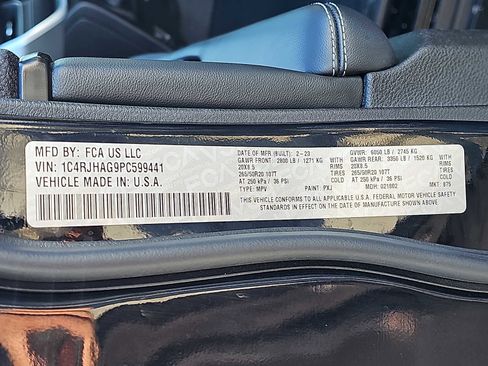 Used 2023 Jeep Grand Cherokee Altitude image 27