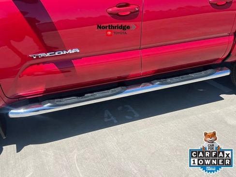 Used 2018 Toyota Tacoma TRD Sport w/ Technology Package RWD image 12