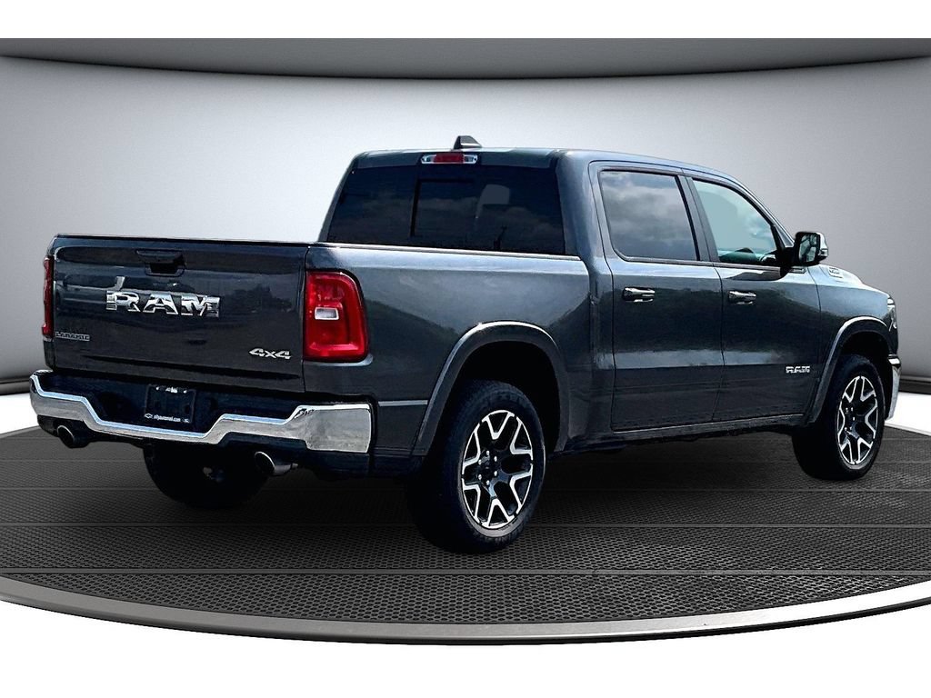 Used 2026 RAM 1500 Laramie AWD/4WD image 18