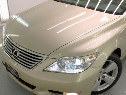 Used 2012 Lexus LS 460 w/ Luxury Value Edition RWD image 17
