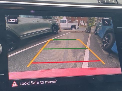 Certified 2023 Volkswagen Tiguan SE w/ Panoramic Sunroof Package image 15