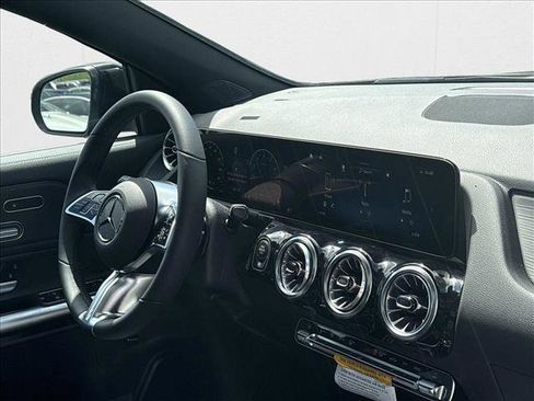 New 2025 Mercedes-Benz GLA 250 image 26