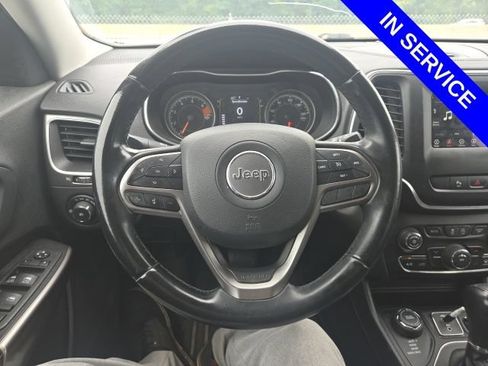 Used 2019 Jeep Cherokee Latitude Plus AWD/4WD image 8
