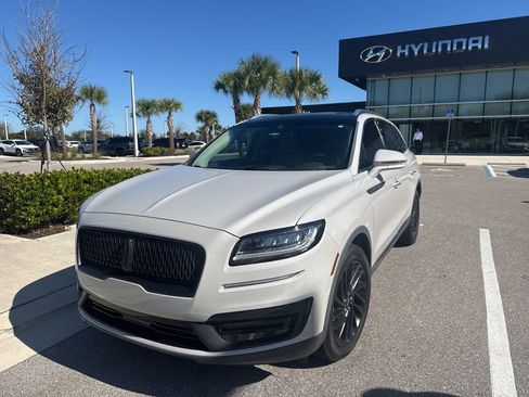 Used 2019 Lincoln Nautilus Reserve w/ Cargo Utility Package image 3