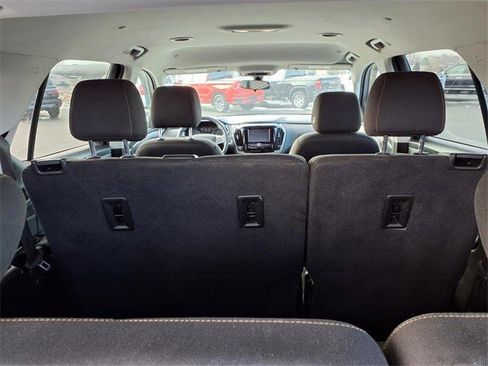 Certified 2021 Chevrolet Traverse LS image 18