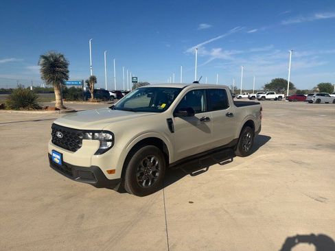 Used 2025 Ford Maverick XLT w/ XLT Luxury Package image 3