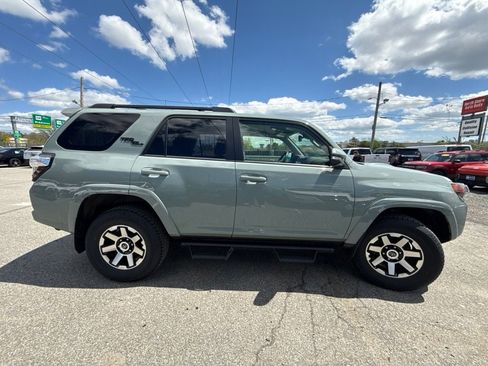 Used 2023 Toyota 4Runner TRD Off-Road Premium w/ Off Road Premium Plus Package AWD/4WD image 7