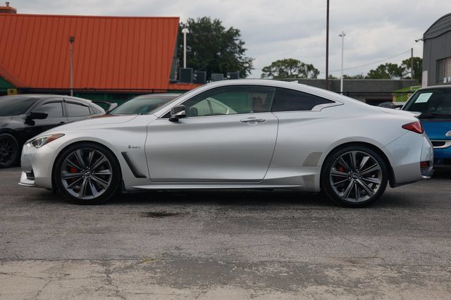 Used 2018 INFINITI Q60 Red Sport 400 w/ Pro Active Package RWD image 4