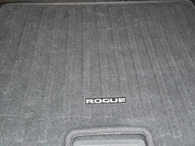 Used 2022 Nissan Rogue SV FWD image 6