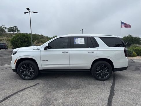 Certified 2025 Chevrolet Tahoe High Country AWD/4WD image 16