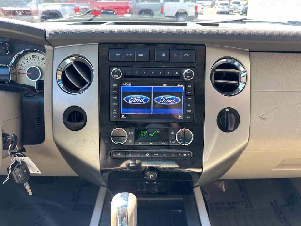 Used 2014 Ford Expedition Limited w/ Equipment Group 301A RWD image 30