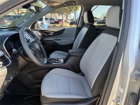 Certified 2021 Chevrolet Equinox LS w/ LS Convenience Package image 25